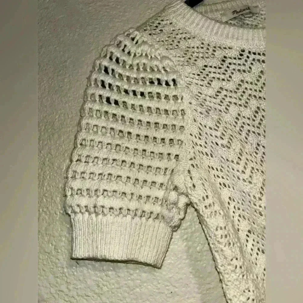 Gently use women’s Medwell blouse XS - Picture 3 of 7